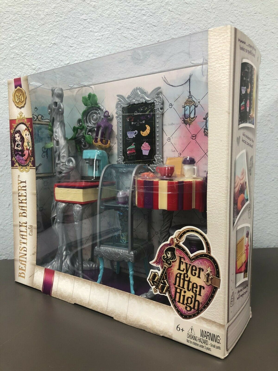 Abrindo e mostrando o playset Beanstalk Bakery de Ever After High 