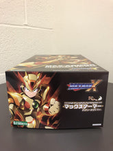 Load image into Gallery viewer, KOTOBUKIYA Mega Man X MAX ARMOR Hyperchip Version Plastic Model Kit