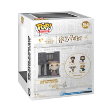 Load image into Gallery viewer, Funko Pop! Deluxe: Harry Potter: Hogsmeade - Albus Dumbledore with Hog&#39;s Head Inn