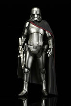 Load image into Gallery viewer, Kotobukiya Star Wars: Episode VII: The Force Awakens: Captain Phasma ArtFX+ Statue