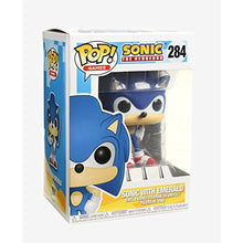 Load image into Gallery viewer, Funko Pop! Games: SONIC with EMERALD Figure #284 w/ Protector