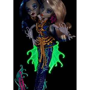 Monster High Great Scarrier Reef PERI & PEARL SERPENTINE Doll