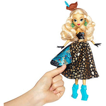 Load image into Gallery viewer, Monster High SHRIEKWRECKED Dayna Treasura Jones Doll  NEW
