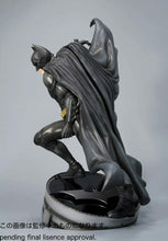 Load image into Gallery viewer, BATMAN Batsuit statue 1/6 scale Kotobukiya ArtFX Dark Knight NEW