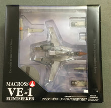 Load image into Gallery viewer, Yamato Macross Ve-1 Elintseeker 1/60 Scale Figure US Seller