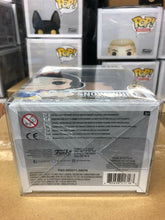 Load image into Gallery viewer, Funko POP! Disney SNOW WHITE Figure #339 w/ Protector