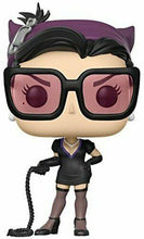 Load image into Gallery viewer, Funko POP! Heroes: DC Comics Bombshells CATWOMAN Figure #225 w/ Protector
