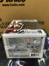 Load image into Gallery viewer, Funko POP! Marvel Venom CARNAGE Figure #367 w/ Protector