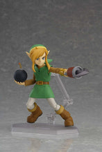 Load image into Gallery viewer, Good Smile Company The Legend of Zelda: A Link Between Worlds: Link Figma