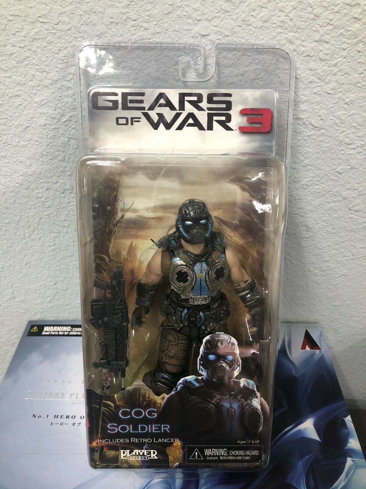 gears of war figurine NECA Gears of War 3 COG SOLDIER w/ Retro Lancer 7" Action Figure – Toystops