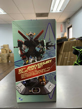 Load image into Gallery viewer, Toynami 30th Anniversary VOLTRON Collector's 11" Figure Set Light-up eyes NEW