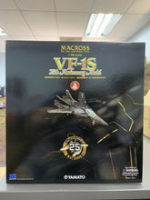 Load image into Gallery viewer, Macross 25th Anniversary Yamato 1/48 Scale Transformable VF1S Black Version