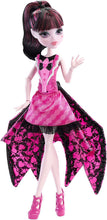 Load image into Gallery viewer, NEW MONSTER HIGH GHOUL TO BAT DRACULAURA DOLL  NEW