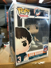 Load image into Gallery viewer, Funko Pop! NFL Legends DAN MARINO Miami Dolphins Figure #91 w/ Protector