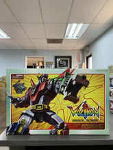 Load image into Gallery viewer, Toynami 30th Anniversary VOLTRON Collector's 11" Figure Set Light-up eyes NEW