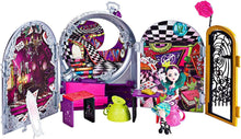 Load image into Gallery viewer, Ever After High Way Too Wonderland High and Raven Queen Playset CJC40-CO