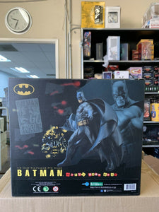 KOTOBUKIYA ARTFX 1/6 scale Pre-Painted PVC Batman Statue Blue Edition