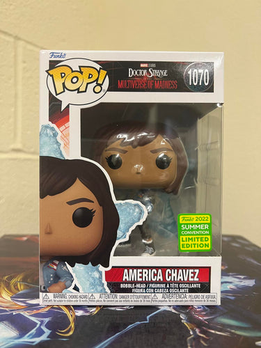 Funko POP! Doctor Strange AMERICA CHAVEZ Summer 2022 Con Exclusive  w/ Protector