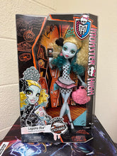 Load image into Gallery viewer, Monster High Monster Exchange Program LAGOONA BLUE Doll NEW