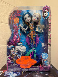 Monster High Great Scarrier Reef PERI & PEARL SERPENTINE Doll
