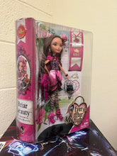 Load image into Gallery viewer, Ever After High Ever After Royal BRIAR BEAUTY 1st Edition Doll