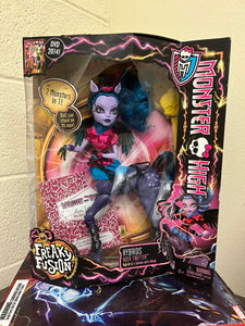 Monster High Freaky Fusion AVEA TROTTER Doll NEW