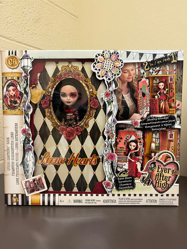 Ever After High LIZZIE HEARTS Spring Unsprung Book Playset with Doll  NEW