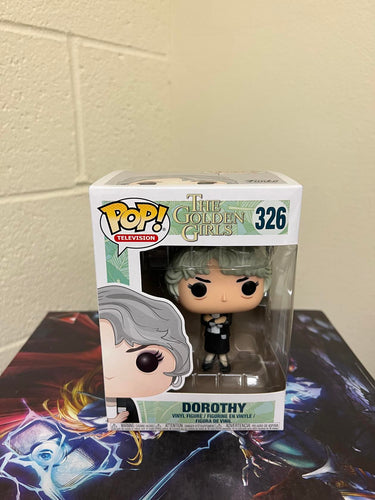Funko POP! Television: The Golden Girls DOROTHY Figure #326 w/ Protector
