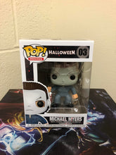 Load image into Gallery viewer, Funko POP! Movies: Halloween MICHAEL MYERS Figure #03 w/ Protector