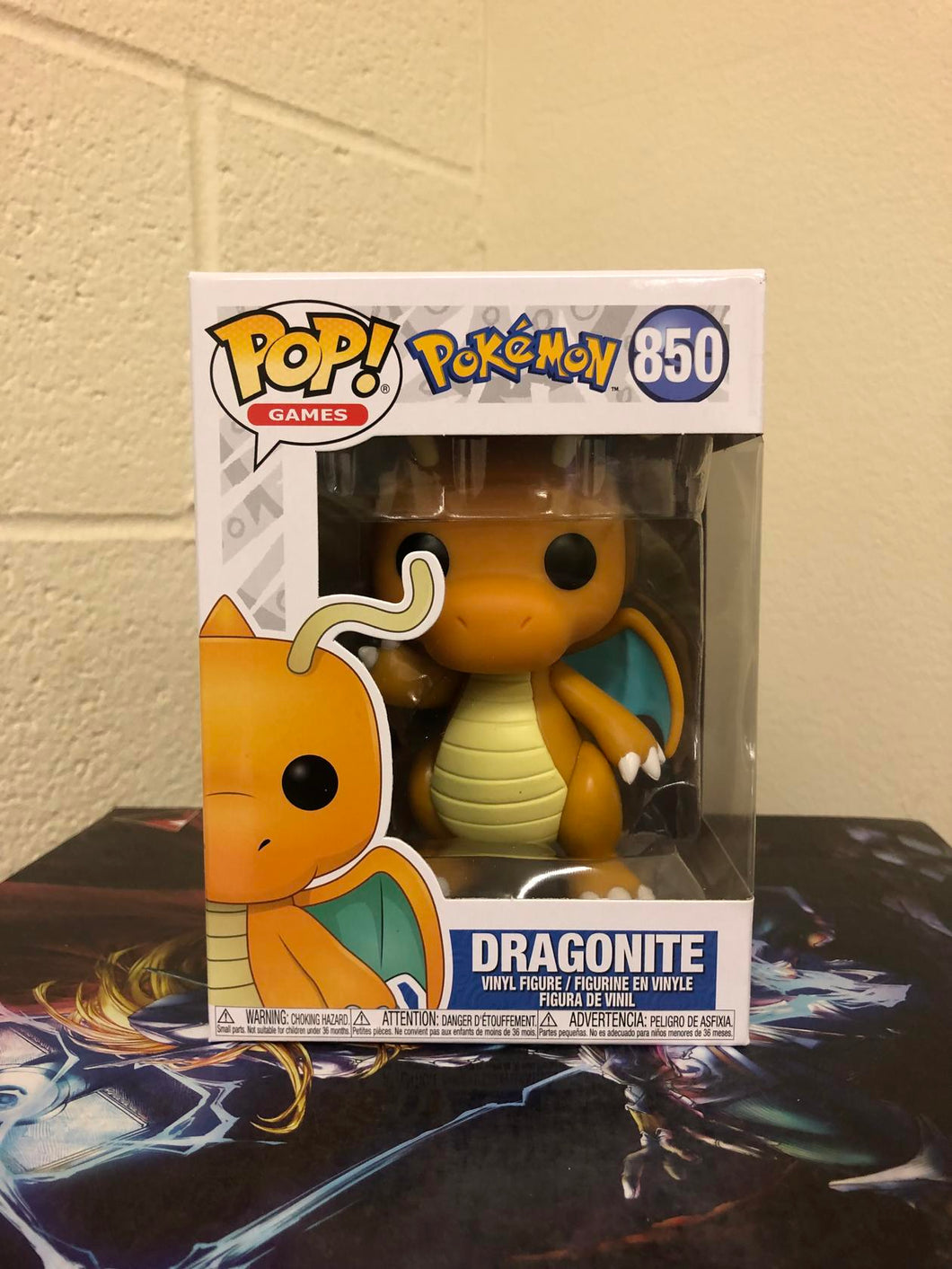 Funko POP! Games: Pokemon S8 DRAGONITE Figure #850 w/ Protector