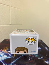 Load image into Gallery viewer, Funko POP! Star Wars: Mandalorian LUKE SKYWALKER with Grogu #482 w/ Protector