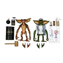 Load image into Gallery viewer, Gremlins 2 Demolition Gremlin 7-Inch Scale Action Figure 2-Pack